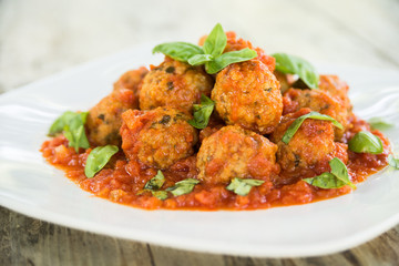 Polpette al sugo, beef meatballs with tomato sauce