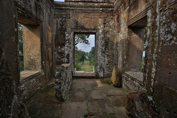 Durchblick am Preah Vihear Tempel Kambodscha, Grenze zu Thailand