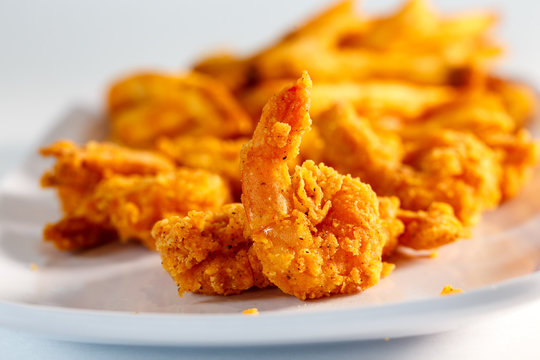 fried shrimp w/ french fries