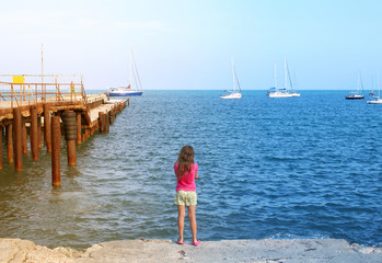 Photo of a girl and the sea