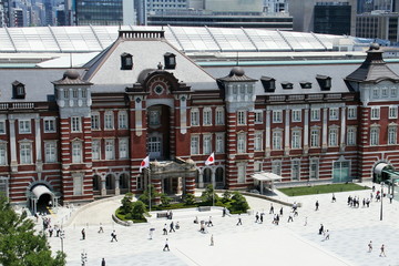 東京＜東京駅 丸の内中央口＞