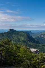 Fototapeta premium Table Rock Mountain From Hawksbill in Spring