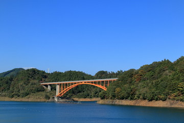 Fototapeta premium 宮ケ瀬湖虹の大橋