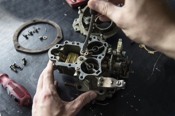 Repair process of machine parts with special tools