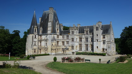 Fototapeta na wymiar Château de Fontaine-Henry dans le Calvados