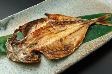 真あじの干物