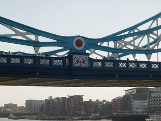 Wappen der City of London an der Tower bridge