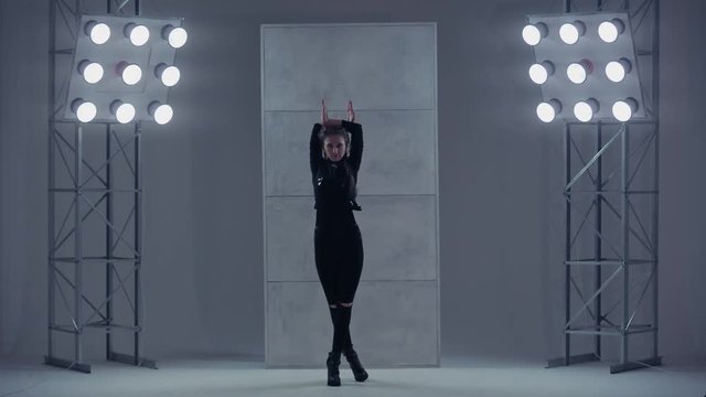 Female dancer in Vogue and Waacking dance style