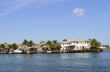 Fototapeta na wymiar Fort Lauderdale intercoastal waterway