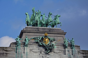 Obraz premium Brüssel, Quadriga des Triumphbogen im Jubelpark