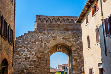Fototapeta na wymiar San Gimignano medieval town, Tuscany Italy.