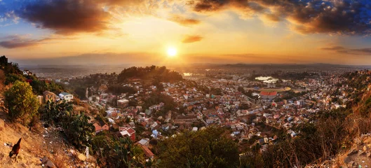 Foto op Plexiglas anti-reflex Beautiful HDR cityscape panorama of Antananarivo, Madagascar, at sunset © dennisvdwater
