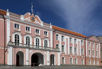 Fototapeta premium Tallin - Das Schloß und heutige Estnische Parlament