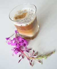 kawa szklanka kwiat