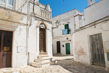 Obraz premium Alleyway. Ceglie Messapica. Puglia. Italy. 