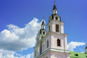 Fototapeta na wymiar Church in the capital of Belarus in the city of Minsk against the background of the sky and clouds.