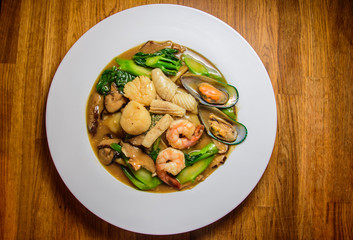 seafood ladna noodles