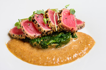 seared tuna tataki
