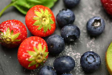 strawberries and blueberries healthy snack