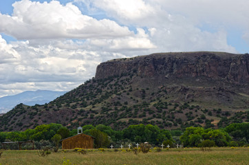 Obraz premium Church and Graveyard at San Ildefonso Pueblo