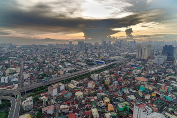 Fototapeta na wymiar sunset in metro manila , philippines