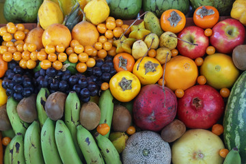 Südländische Früchte