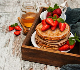 Pancakes with strawberries