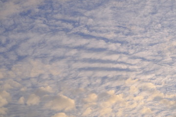 Wolken über der Hamme im Sommer