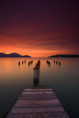 Obraz premium scenery of sunset at marina island malaysia.soft focus,motion blur due to long exposure