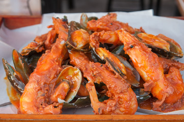 Big shrimp with mussel with spicy barbecue sauce