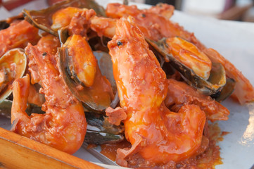 Big shrimp with mussel with spicy barbecue sauce