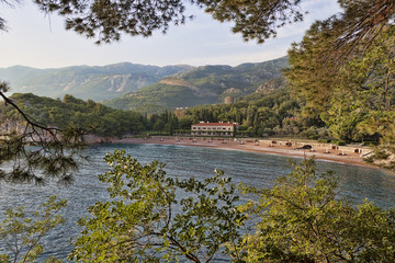Fototapeta premium Beach near the island of Sveti Stefan