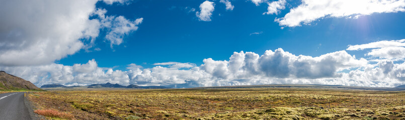 Fototapeta na wymiar Panoramic view of Icelandic landscape