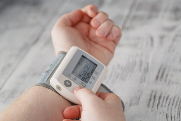 Blood pressure on patient wrist