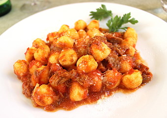 Gnocchi con sugo di piccione
