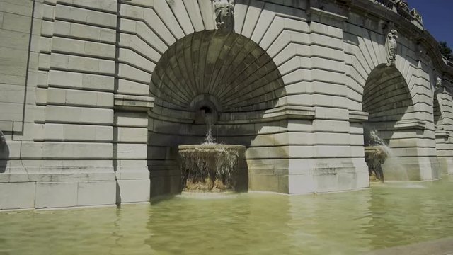 Fountain of Montmartre
モンマルトルの噴水