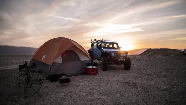 Off Road Jeep camping in the desert