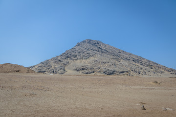 Fototapeta na wymiar Cerro Blanco near Huaca de la Luna archaeological site - Trujillo, Peru