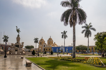 Fototapeta na wymiar Main Square (Plaza de Armas) and Cathedral - Trujillo, Peru