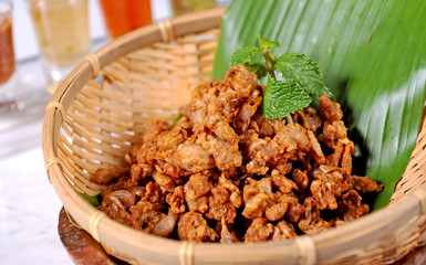 Fatty Pork Rinds to Snack on