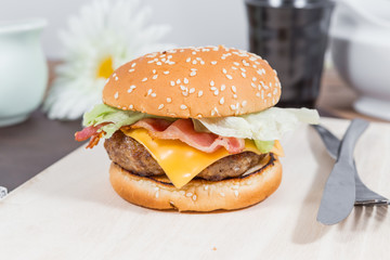 home made cheeseburger