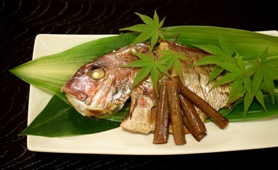 和食　鯛の煮物