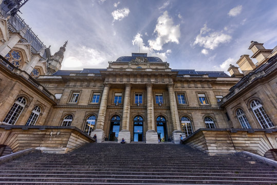Дворец правосудия в париже фото Palais Justice Paris Изображения: просматривайте стоковые фотографии, векторные 