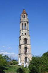 Fototapeta na wymiar Waschtag am Sklaventurm Torre de Iznaga im Valle de los Ingenios 