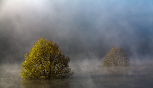 Niebla durante inundaciones de oto&ntilde;o en les Masies de Roda