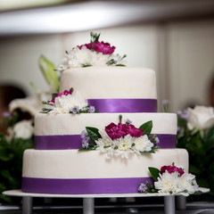 wedding cake.