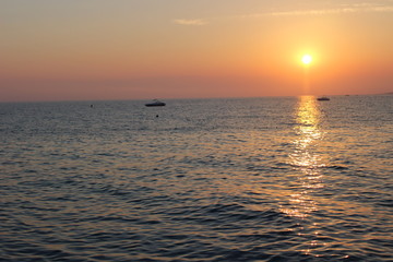 sunset on the beach, romantic time, lovelu sky, ocean, dusk, clouds, romantic, lovely , bridge, colors, 