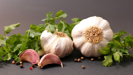 garlic with parsley