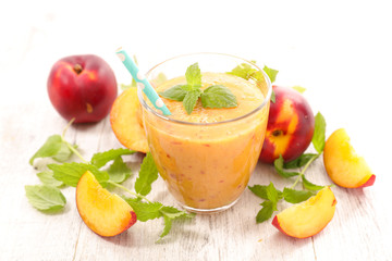 peach smoothie