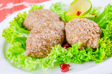 Icli kofta. Turkish dish. Meatballs with bulgur